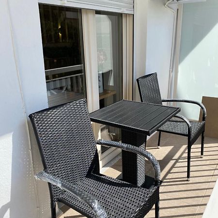 White Apartment Kavala Bagian luar foto