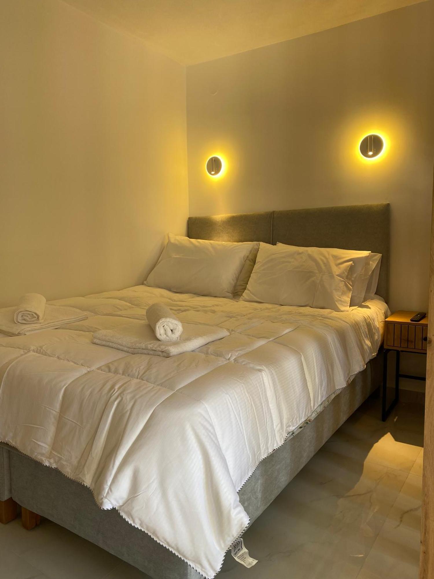 White Apartment Kavala Bagian luar foto